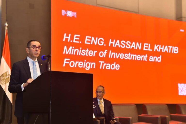 وزير الاستثمار والتجارة الخارجية لمهندس حسن الخطيب وزير الاستثمار والتجارة الخارجية