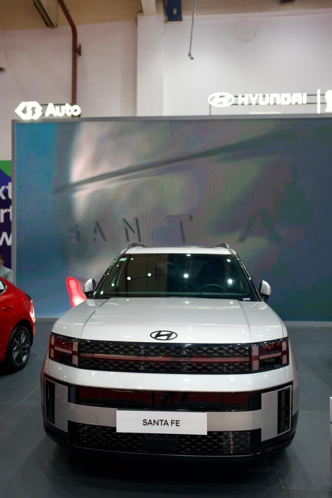 أحد سيارات شركة هيونداي المشاركة بالمعرض